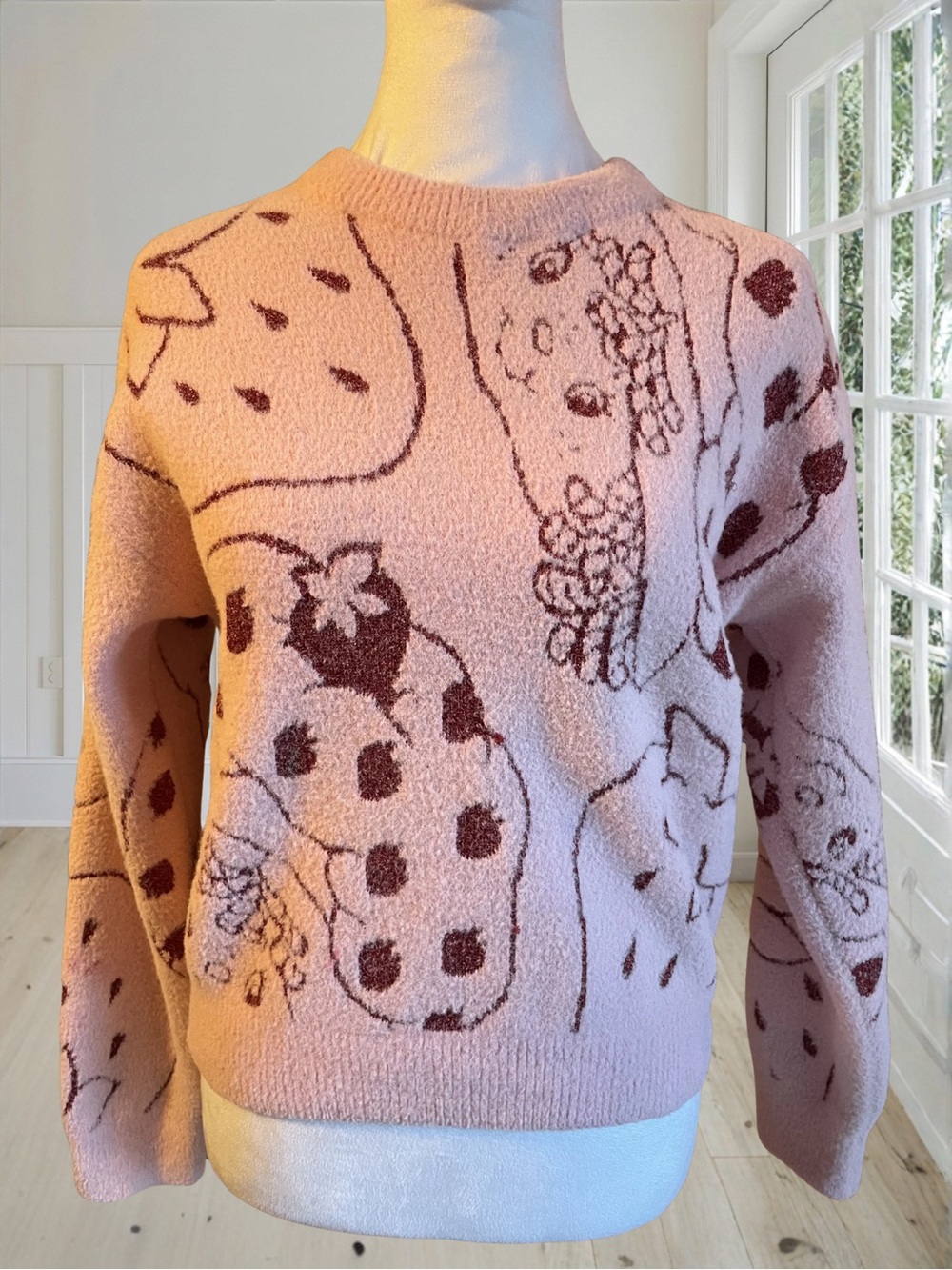 STRAWBERRY SHORTCAKE Women's Girls Pink Shaggy Metallic Knit Sweater XL 14/16 - Picture 2 of 12